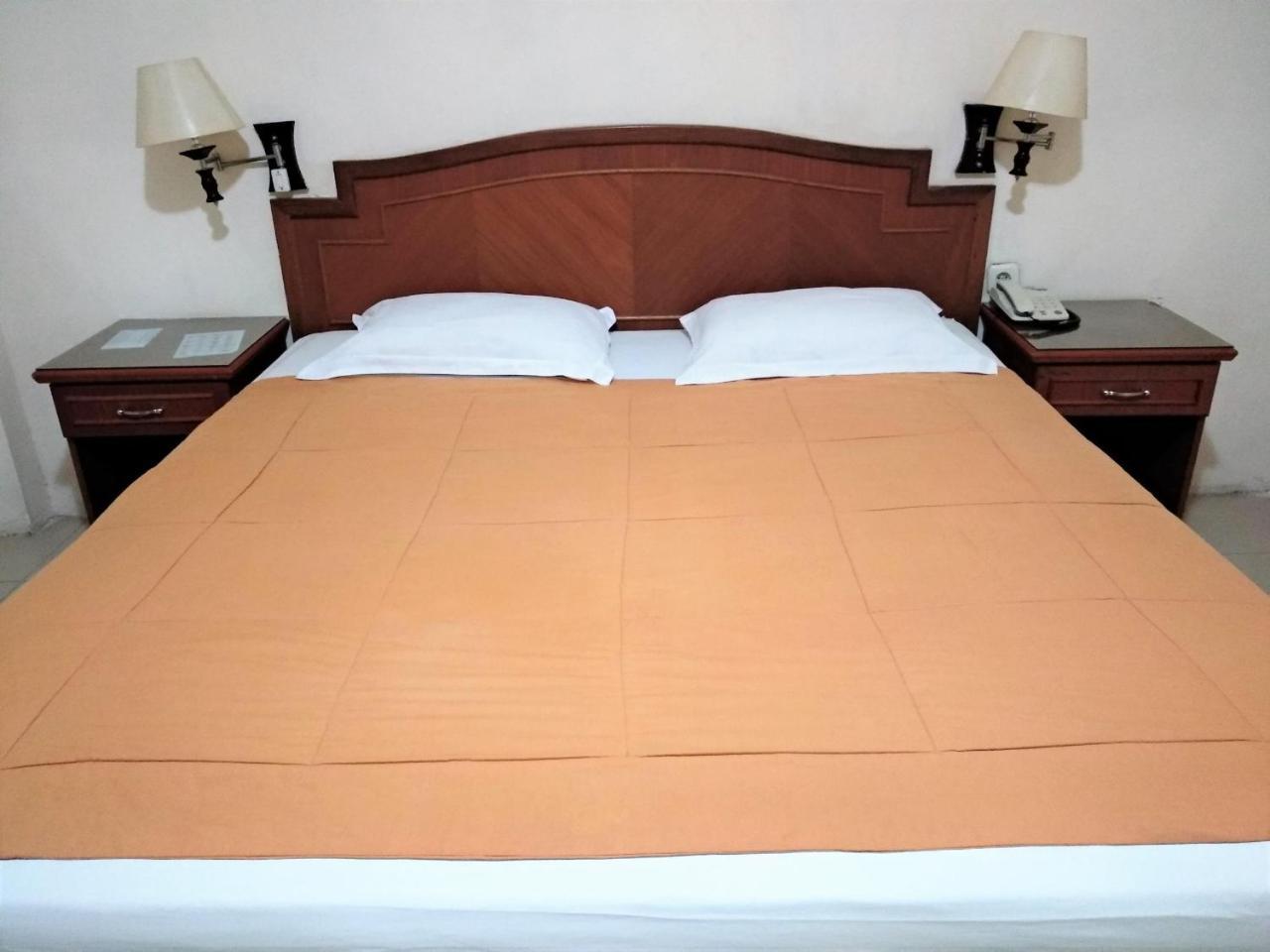 بانجارماسين Hotel Batara المظهر الخارجي الصورة